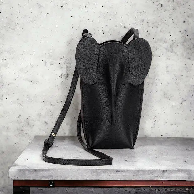 Ele’s Home | Black.