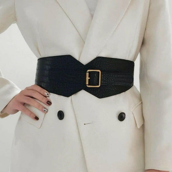 Retro Women Black Belt