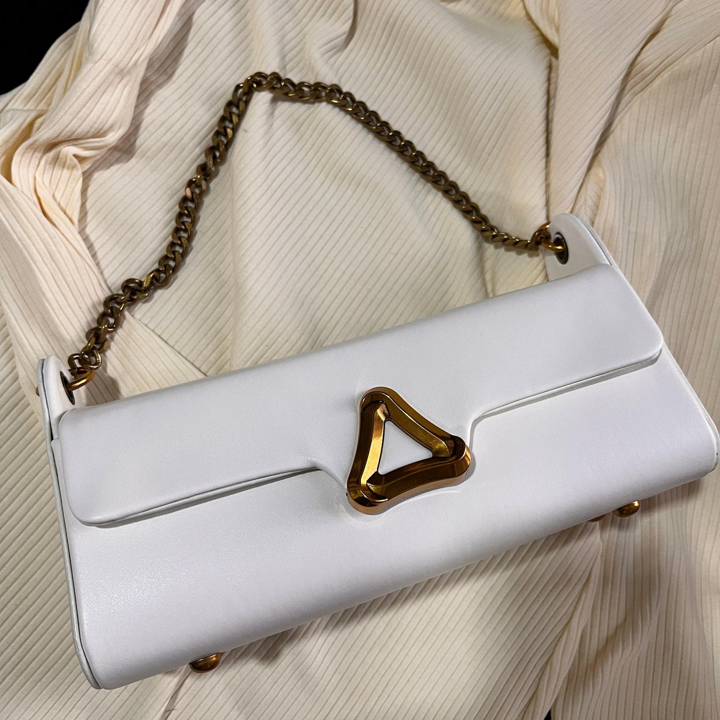 Coili White Bag.